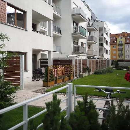 Swinoujscie Platan Patio 2- Berry Apartments Exterior photo