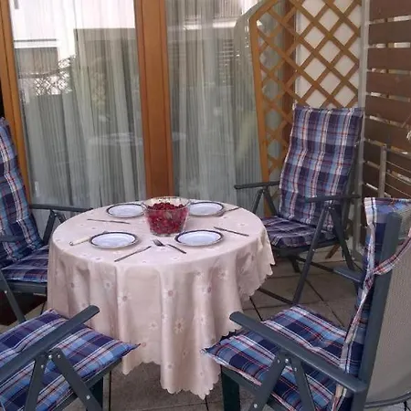 Swinoujscie Platan Patio 2- Berry Apartments Exterior photo
