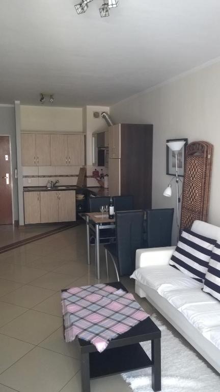 Platan Patio 2 *